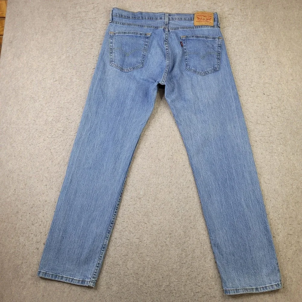 Levi's 505 Men's Jeans 32x30 Medium Wash Blue Denim Regular Fit Straight Leg